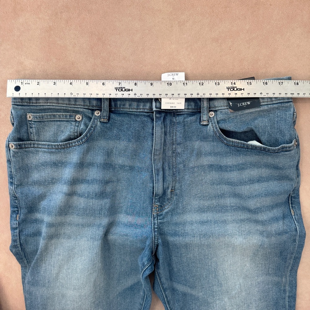 J. Crew Factory Straight-fit jean in signature flex • size 35x32 • NWT • AZ852 - Picture 5 of 7